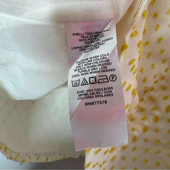 Ann Taylor Sleeveless Yellow Textured Spots Ruffle Blouse Women’s Size XXL - Picture 6 of 6